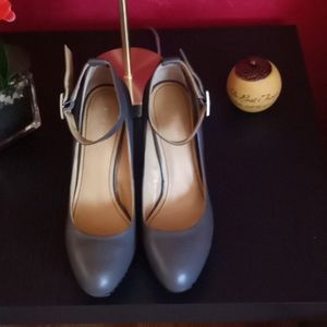 🦈Nine West heels🦈